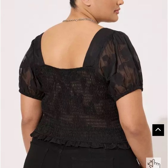 Torrid Cotton Clip Floral Smocked Crop Top Black 3X - Picture 2 of 12